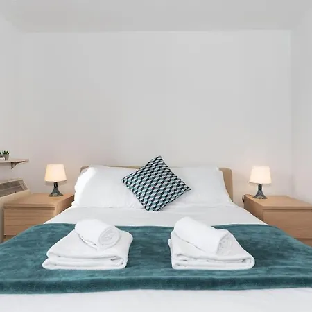 Lejlighed Historic Central 3 Bed *