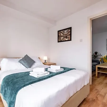 아파트 Historic Central 3 Bed